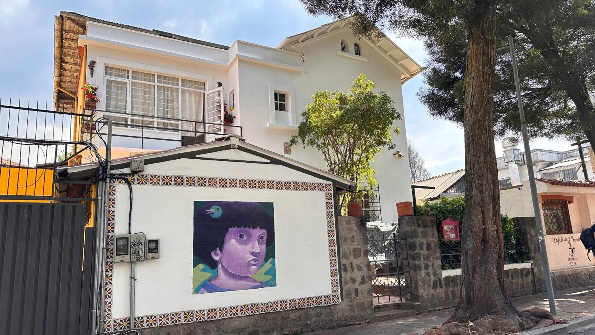Campus Residencias Bed and Breakfast Quito Esterno foto